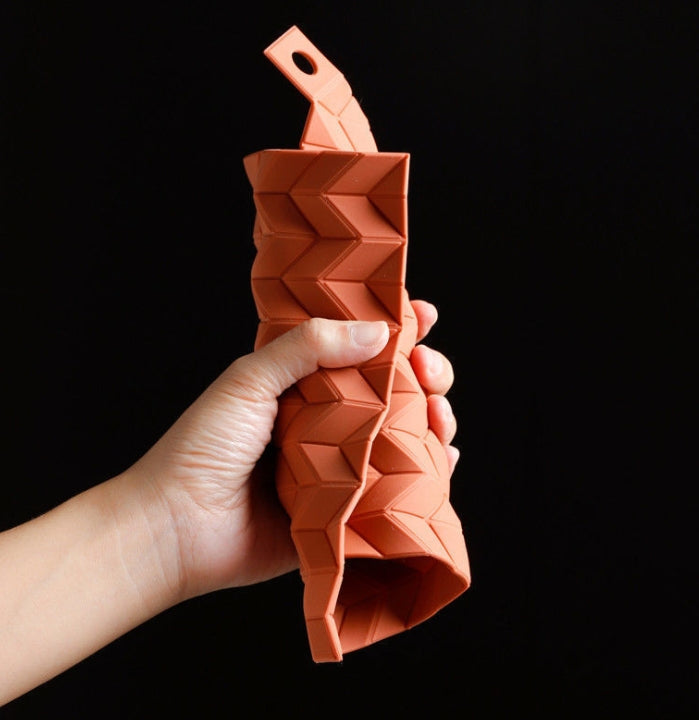 Custom Logo Silicone Wavy Insulated Placemat | Premium Corporate Gifts and Custom Gifts